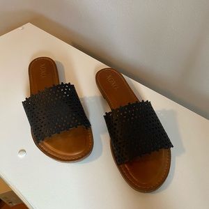 XOXO Black Rachad Sandal